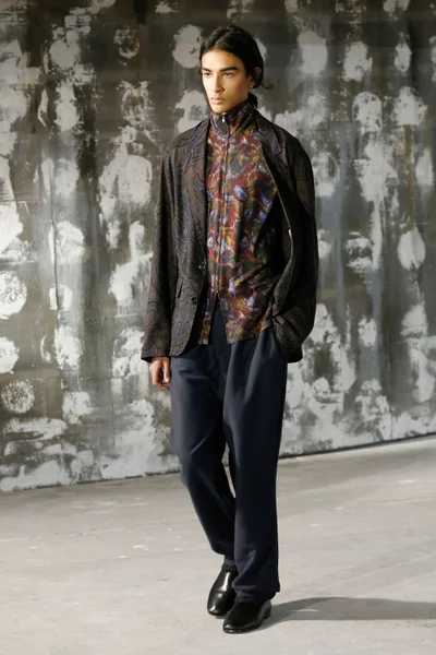 Look 14